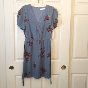 NWT JustFab V-Neck Blue Floral Print Butterfly Sleeve Dress Size S